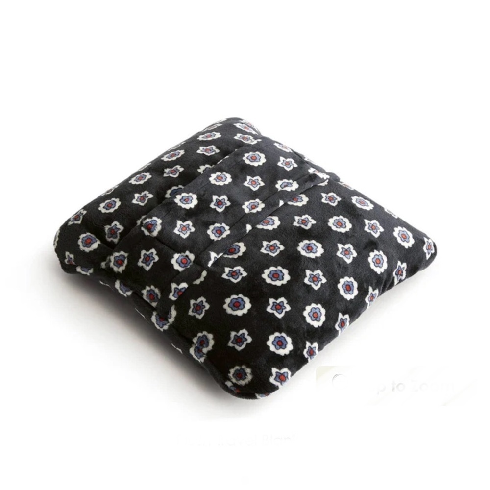 Vera Bradley Plush Travel Blanket in Fleece in Mini Flower Dot Black NWT